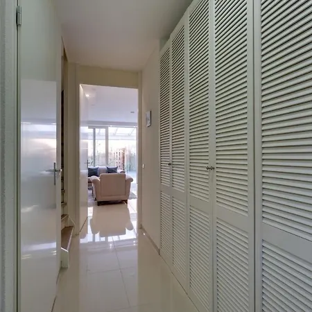 Modern, Beautiful And Cozy דירה אמסטרדם
